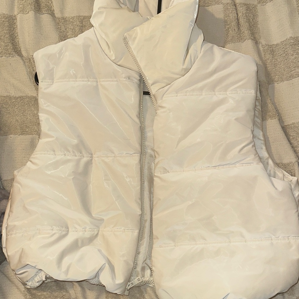 Wild Fable Cream Puffer Vest
